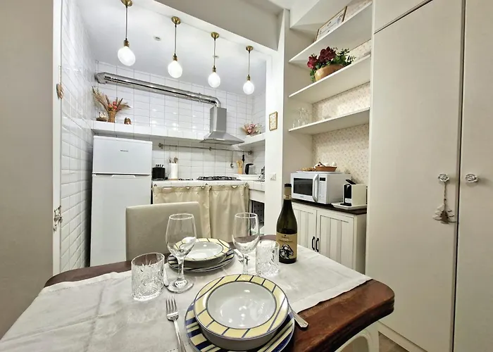 Melli's R-home Apartment *